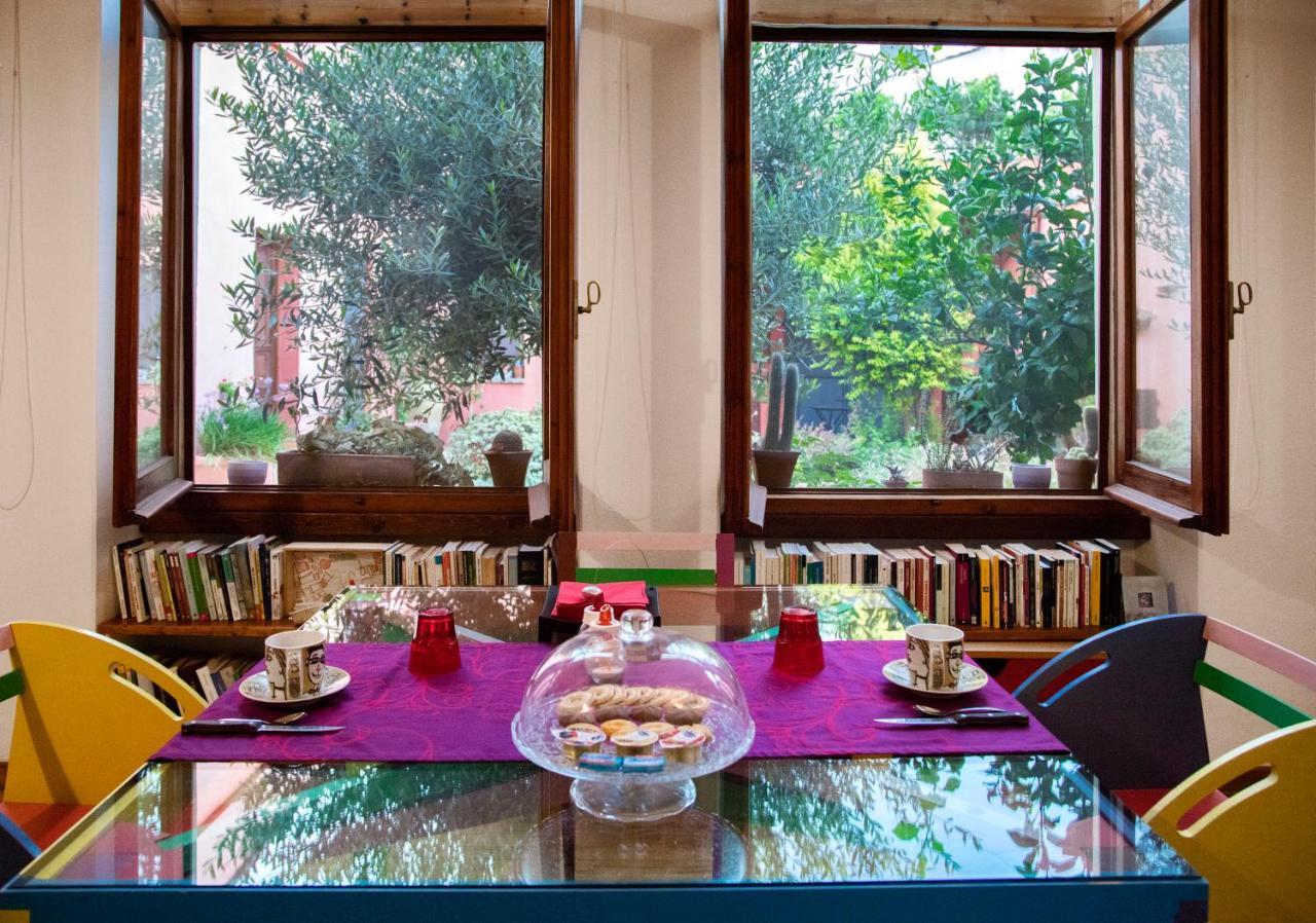 Casa Isotta Bed & Breakfast Quartu Sant'Elena Exterior photo